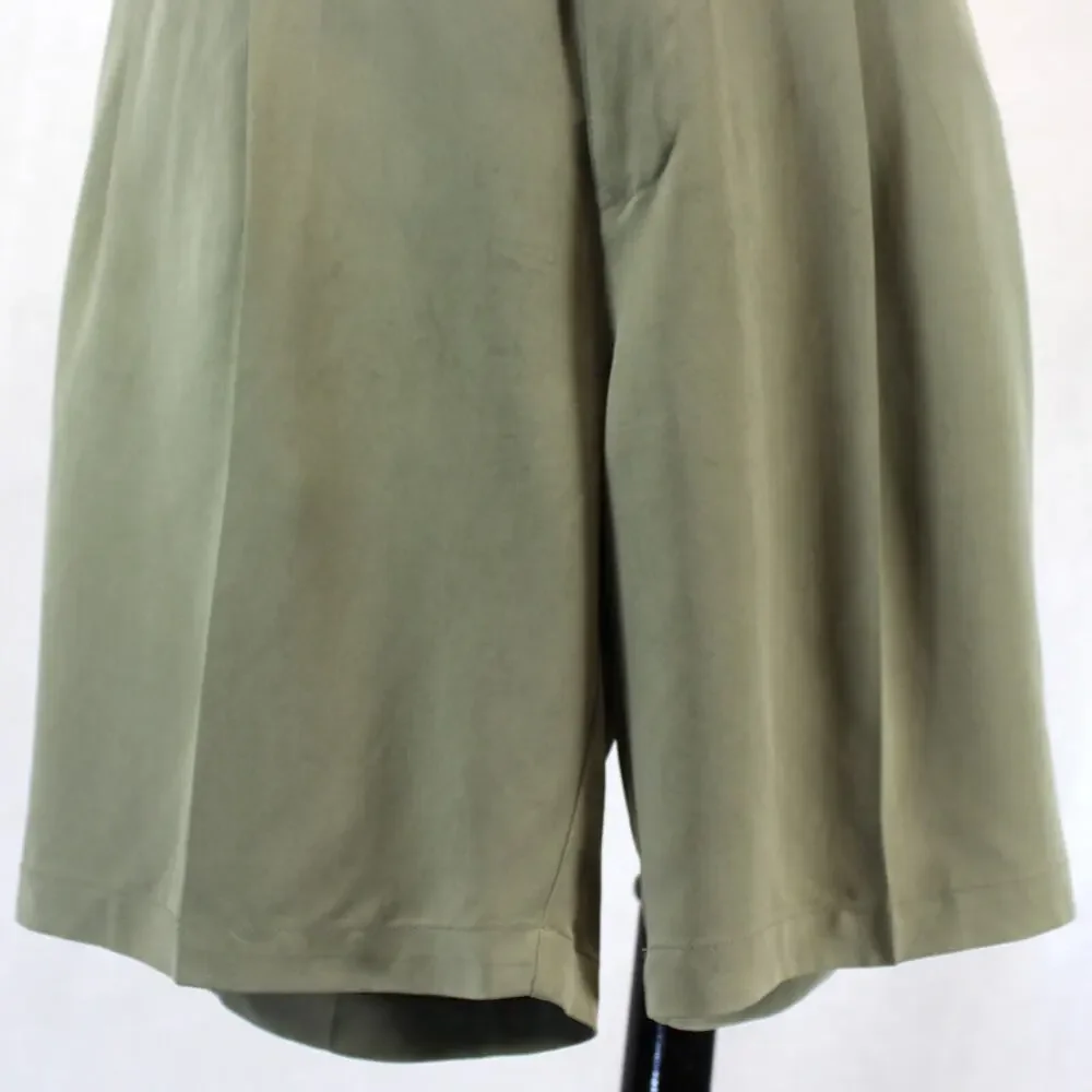 Tommy Bahama 100% Silk Olive Casual Shorts Men's Size 34